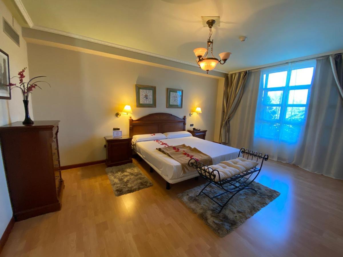 Hotel Lasa Sport Valladolid Luaran gambar
