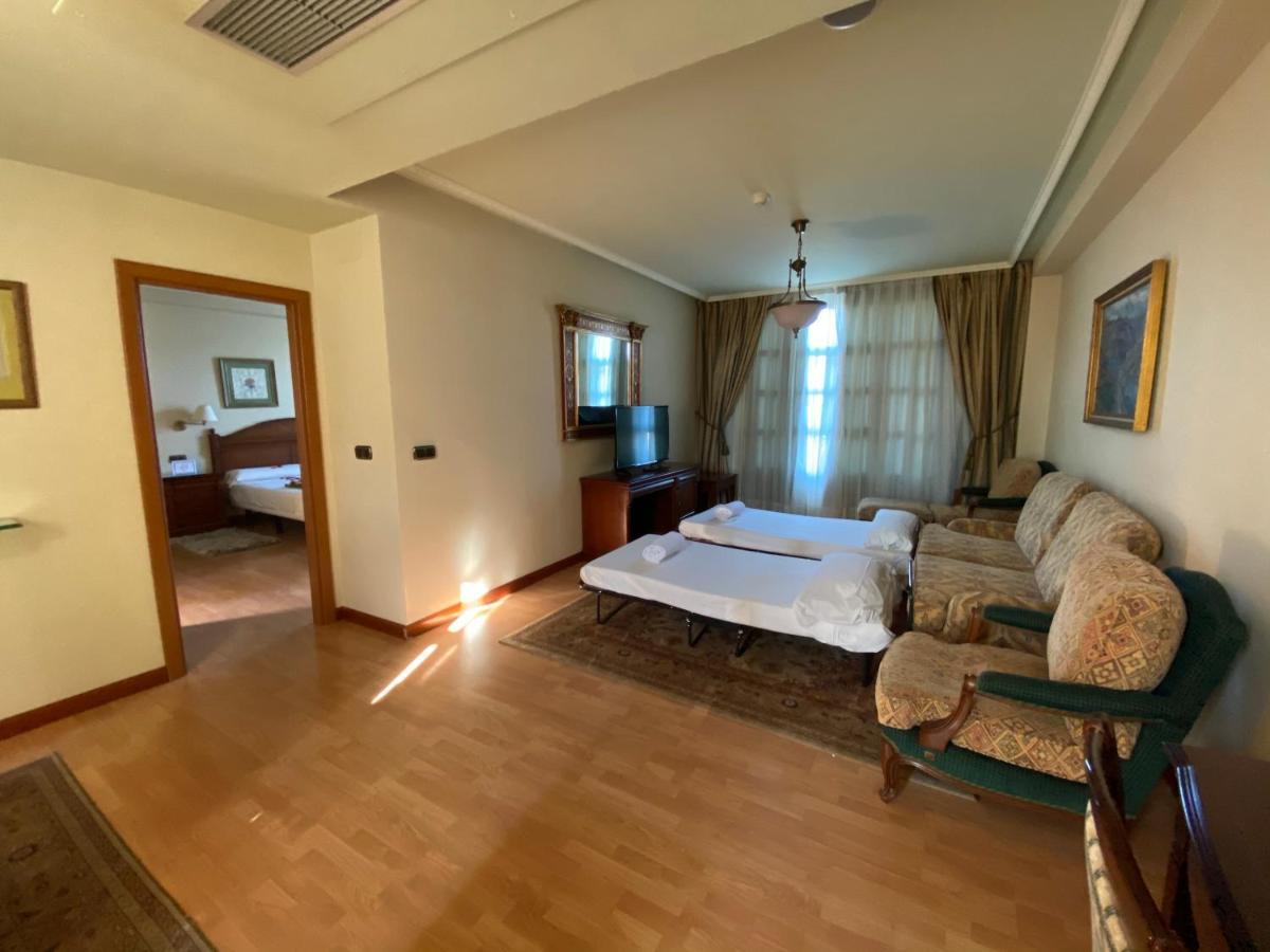 Hotel Lasa Sport Valladolid Luaran gambar