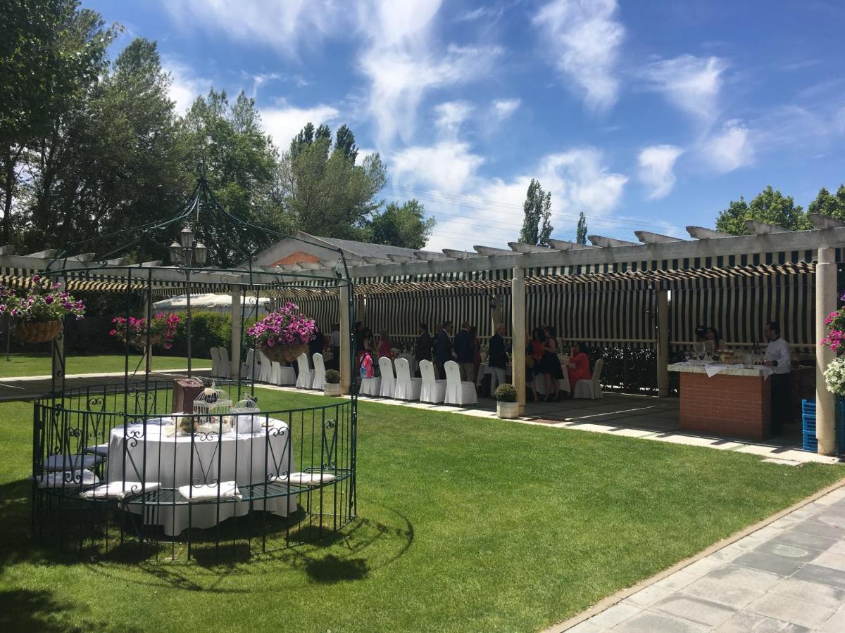 Hotel Lasa Sport Valladolid Luaran gambar