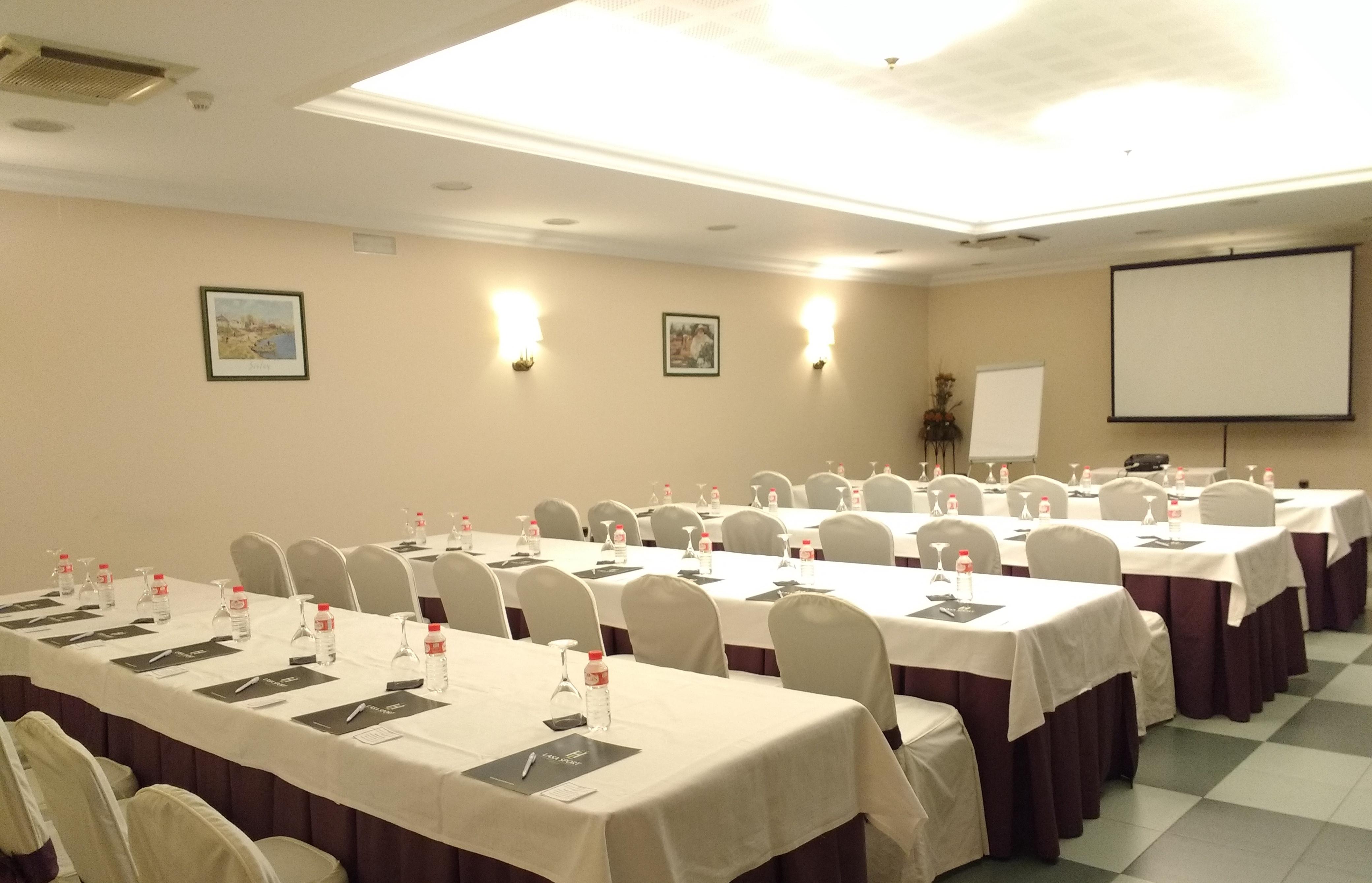 Hotel Lasa Sport Valladolid Luaran gambar