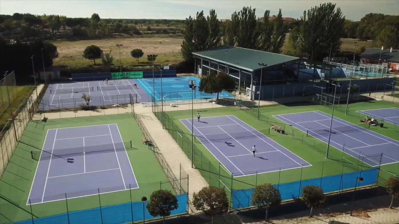 Hotel Lasa Sport Valladolid Luaran gambar
