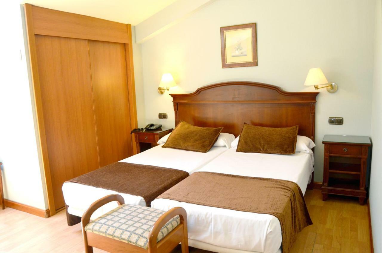 Hotel Lasa Sport Valladolid Luaran gambar